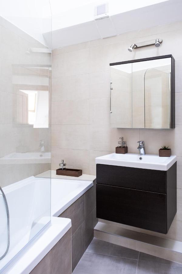 Sziklai Apartman Veszprém Esterno foto